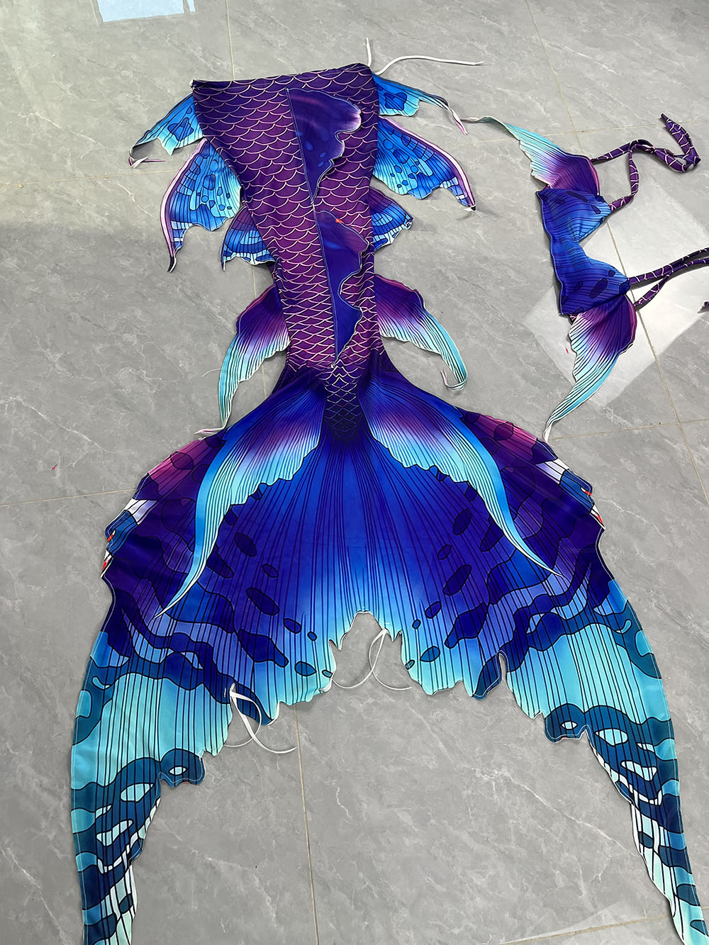 Colorful Dreamy Mermaid Tail A - Aquarium & Marine Museum Ums recensie en prijs
